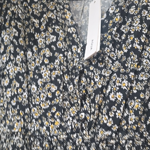 Floral Black Dress - Picture 6 of 8